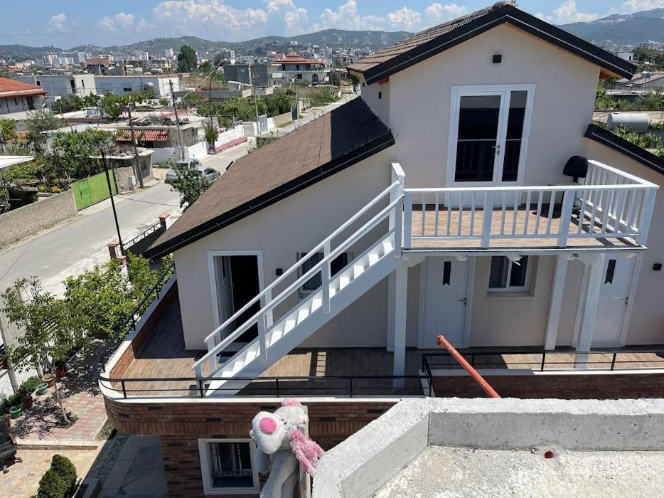 Guest Rooms Arbri Vlorë Esterno foto